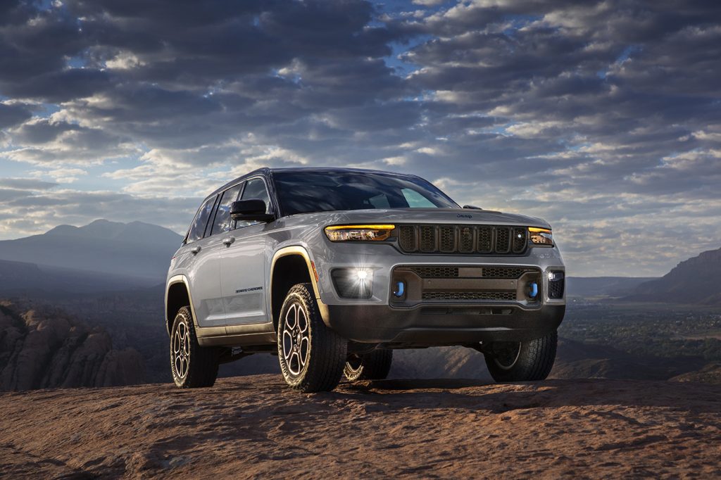 Jeep Grand Cherokee Named Best SUV of 2023