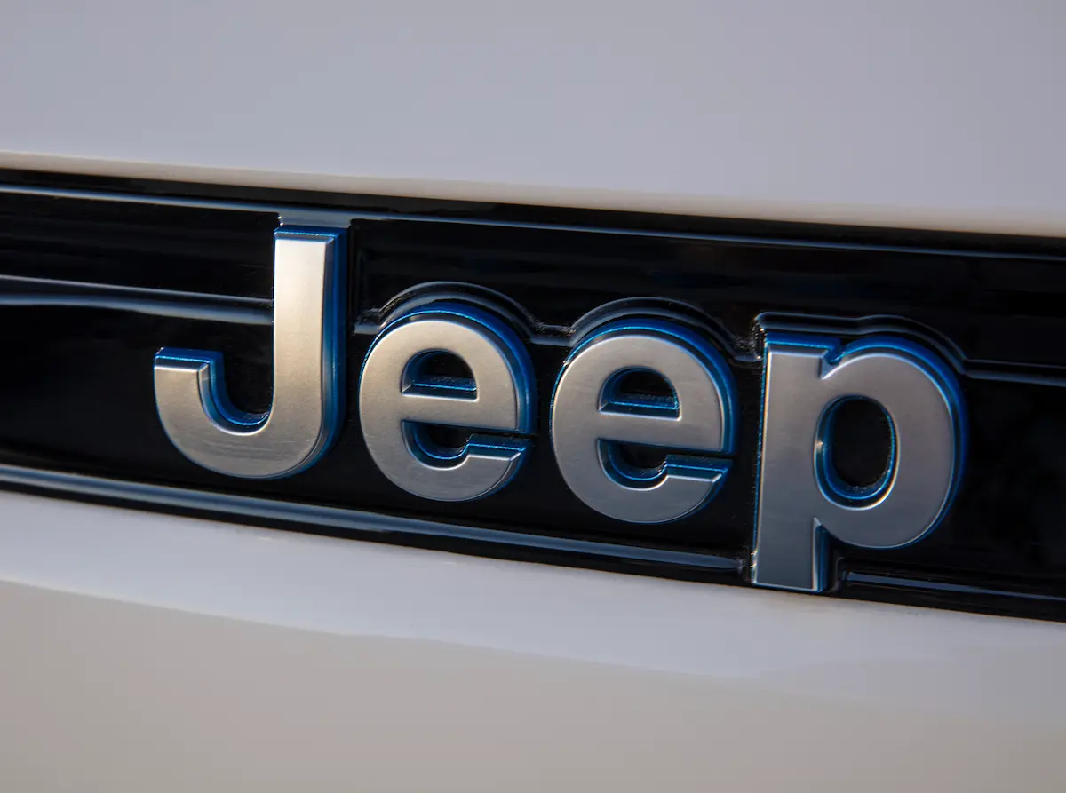 Jeep Brand Expands Badge of Honor Program to 68 Trails in Lampe Chrysler Dodge Jeep Ram